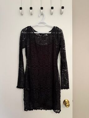Guess lace dress